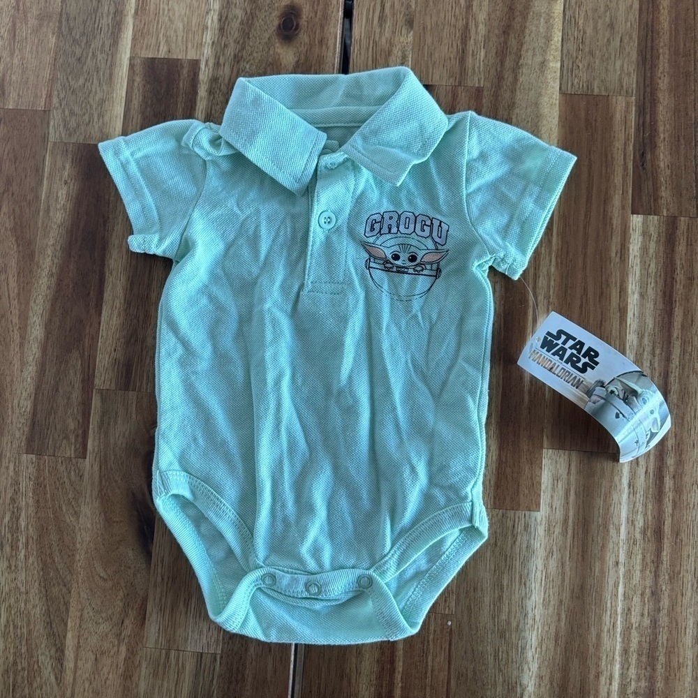 Star Wars Madalorian Grogu Polo bodysuit onesie.‎ Baby size 0-3 months. NWT